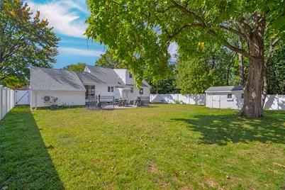 20 Kinnicutt Avenue, Warren, RI 02885 - Photo 38