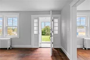 1330 W Main Rd, Portsmouth, RI 02871 - Photo 14
