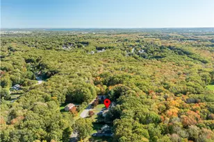 87 Bakewell Ct, Cranston, RI 02921 - Photo 4