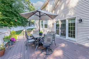 87 Bakewell Ct, Cranston, RI 02921 - Photo 40