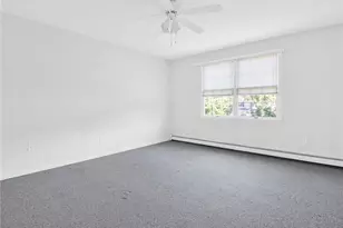 87 Bakewell Ct, Cranston, RI 02921 - Photo 36