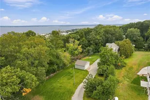 126 Hilton St, Tiverton, RI 02878 - Photo 40