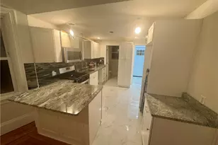 14 Yale Ave, Providence, RI 02908 - Photo 6