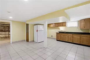 476 East Ave, Pawtucket, RI 02860 - Photo 24