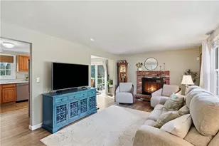 15 Collins St, Attleboro, MA 02703 - Photo 8