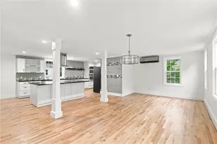2 Border St, West Warwick, RI 02893 - Photo 10