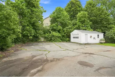 2 Border Street, West Warwick, RI 02893 - Photo 32