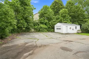 2 Border St, West Warwick, RI 02893 - Photo 32