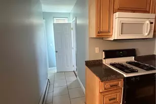 319 Admiral St, Providence, RI 02908 - Photo 10