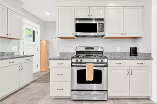 262 President Ave, Providence, RI 02906 - Photo 18