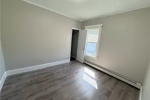 19 Marion Ave N, Providence, RI 02905 - Photo 4