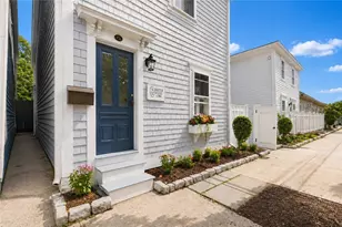 19 Third St, Newport, RI 02840 - Photo 2