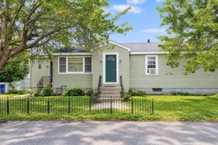54 Homer St, Newport, RI 02840 - Photo 1