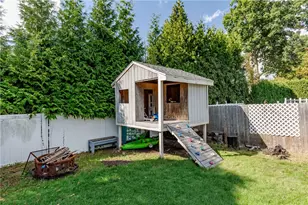 73 Eagle Rd, Cranston, RI 02920 - Photo 26