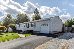 73 Eagle Rd, Cranston, RI 02920 - Photo 4