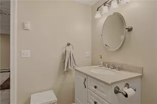31 Loring St, Middletown, RI 02842 - Photo 36