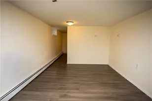 28 Yorkshire St, Providence, RI 02908 - Photo 40