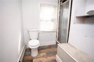 28 Yorkshire St, Providence, RI 02908 - Photo 20