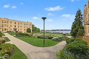 1180 Narragansett Blvd, Cranston, RI 02905 - Photo 2