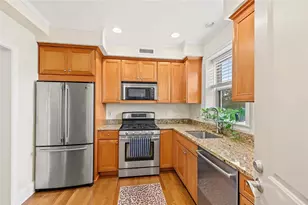 1180 Narragansett Blvd, Cranston, RI 02905 - Photo 14
