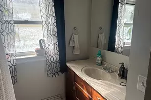 81 Radcliffe Ave, Providence, RI 02908 - Photo 10