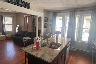 81 Radcliffe Ave, Providence, RI 02908 - Photo 4