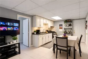 62 Legion Dr, Pawtucket, RI 02860 - Photo 18
