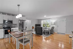 30 Fieldstone Way, Westerly, RI 02891 - Photo 8