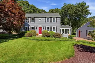 136 Briarwood Dr, South Kingstown, RI 02879 - Photo 1