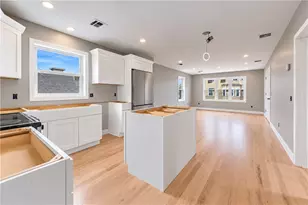 426 Public St, Providence, RI 02907 - Photo 10