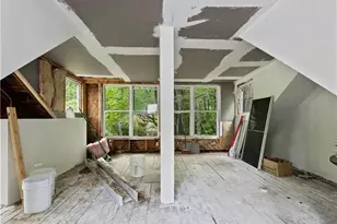 295 Main St, Cranston, RI 02921 - Photo 16