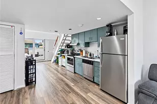 122 Swinburne Row, Newport, RI 02840 - Photo 1