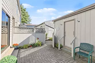 74 Sea Breeze Ln, Bristol, RI 02809 - Photo 28