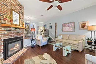 74 Sea Breeze Ln, Bristol, RI 02809 - Photo 2
