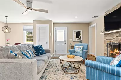397 Gibbs Avenue #B, Newport, RI 02840 - Photo 10