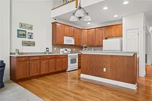 16 Starling Way, West Warwick, RI 02893 - Photo 14