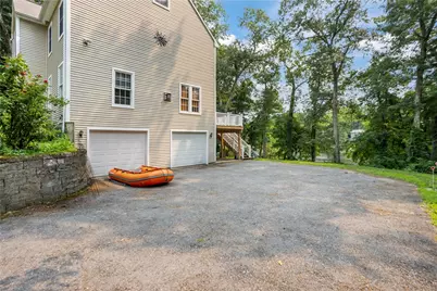 22 Breezy Knoll Road, Smithfield, RI 02828 - Photo 4
