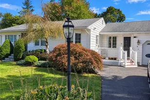 91 Flora Ave, Woonsocket, RI 02895 - Photo 2