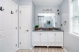 8 Winterberry Rd, Lincoln, RI 02865 - Photo 24