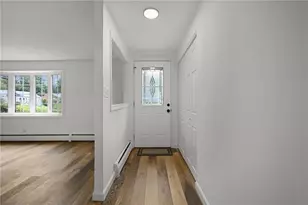 140 Tanner Ave, Warwick, RI 02886 - Photo 10