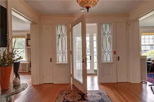 56 Windsor Rd, Cranston, RI 02905 - Photo 4