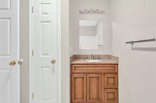 45 Silver Cup Cir, West Warwick, RI 02893 - Photo 32