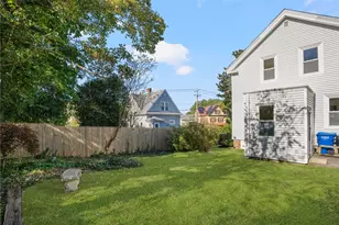 1 Russell Ave, Newport, RI 02840 - Photo 34
