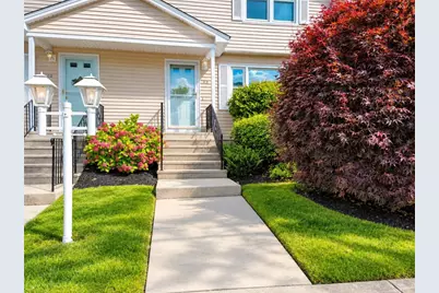 10 Bateman Avenue #C3, Cranston, RI 02920 - Photo 2