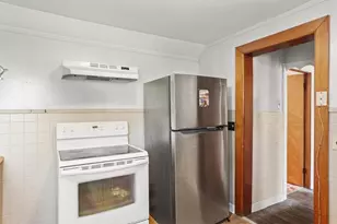 6 Shore Rd, East Providence, RI 02915 - Photo 8