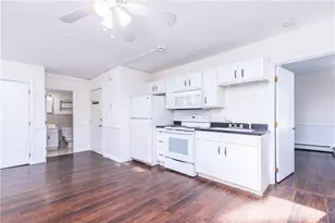 75 Caswell St, Narragansett, RI 02882 - Photo 6