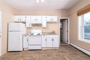 75 Caswell St, Narragansett, RI 02882 - Photo 22