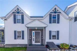75 Caswell St, Narragansett, RI 02882 - Photo 4