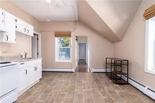 75 Caswell St, Narragansett, RI 02882 - Photo 20