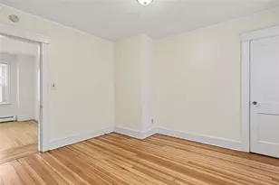 169 10th St, Providence, RI 02906 - Photo 16